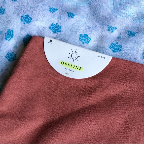 Aerie Offline Real Me Mesh 7/8 Leggings Medium Long (LAST ONE AVAILABLE) - Picture 8 of 9